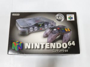 ニンテンドウ64(クリアオレンジ&クリアブラック) │ レトロゲーム買取 
